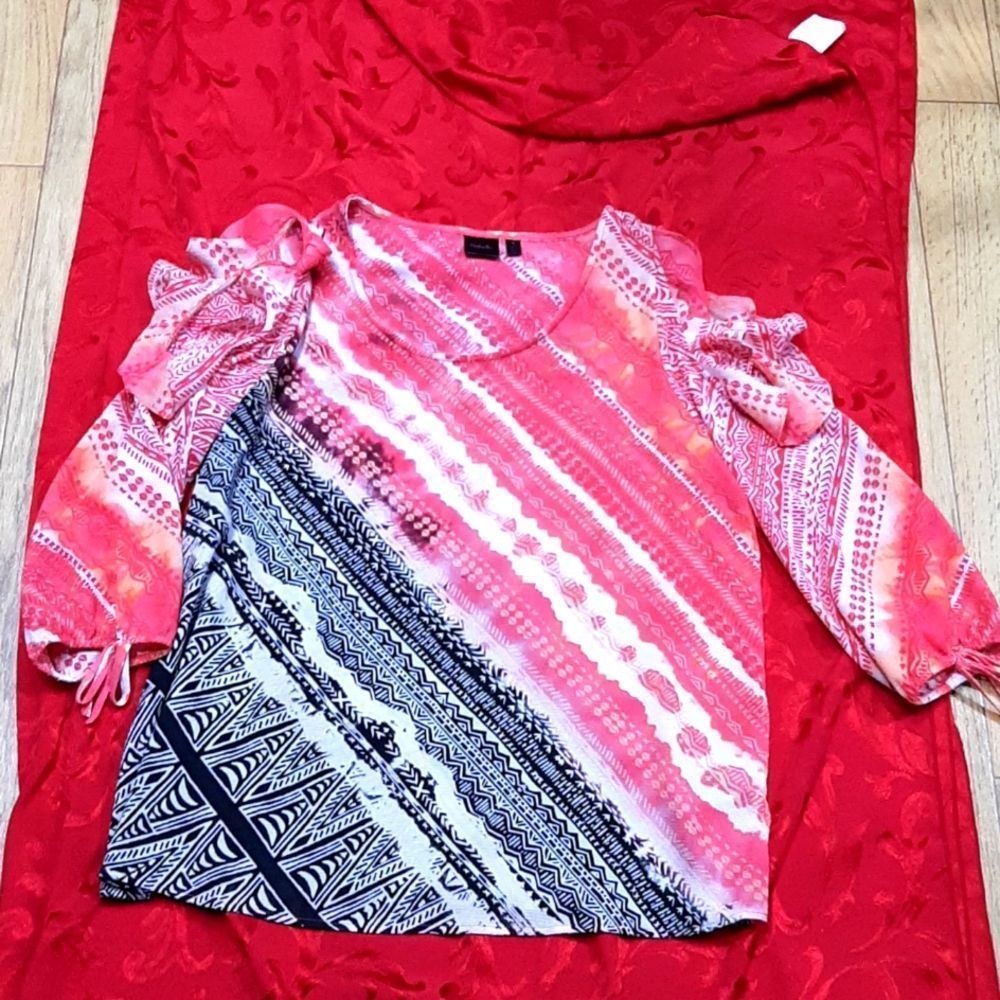 Rafaella Cold Ruffled Shoulder Blouse - Picture 2 of 13